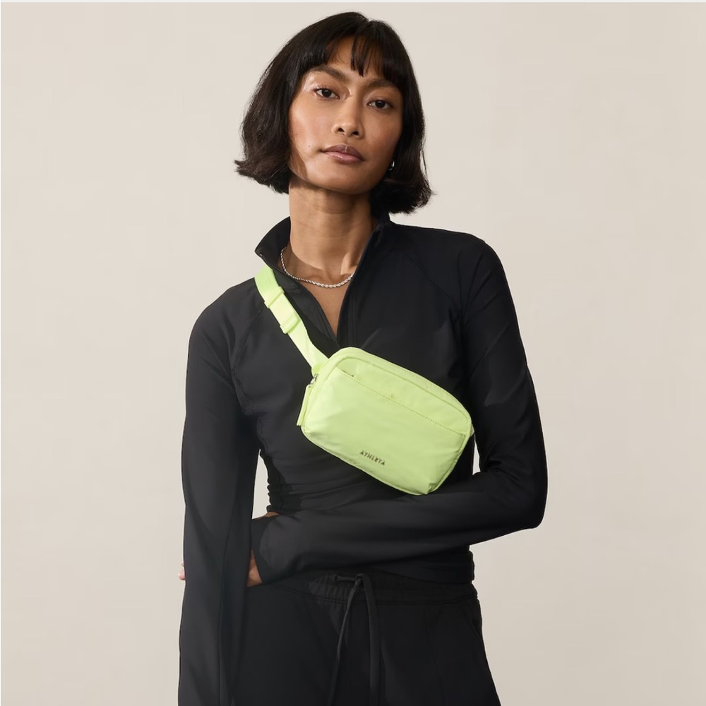 NWT Athleta All About Crossbody Belt Bag